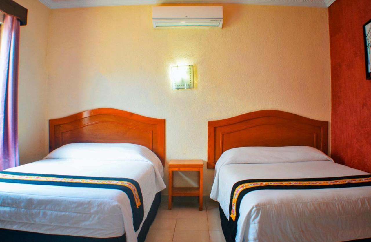Hotel Hacienda Sánchez Valladolid  Kültér fotó