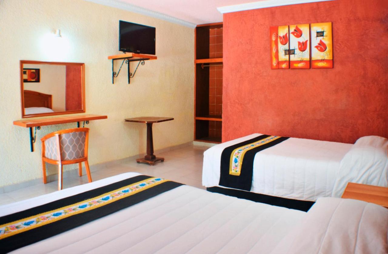Hotel Hacienda Sánchez Valladolid  Kültér fotó