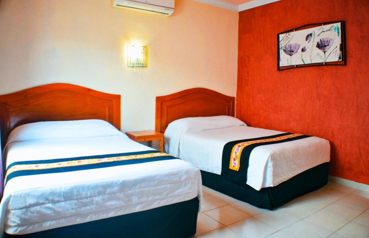 Hotel Hacienda Sánchez Valladolid  Kültér fotó