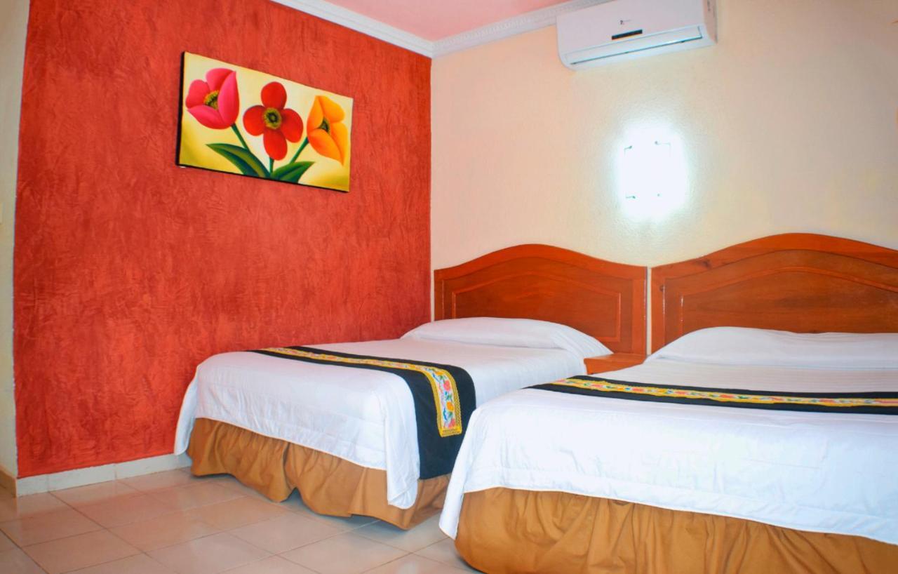 Hotel Hacienda Sánchez Valladolid  Kültér fotó