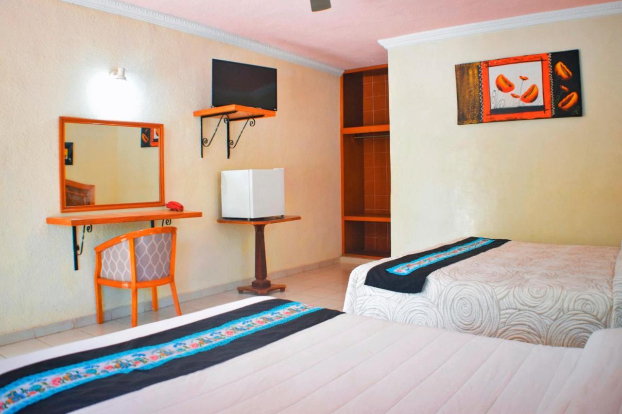 Hotel Hacienda Sánchez Valladolid  Kültér fotó