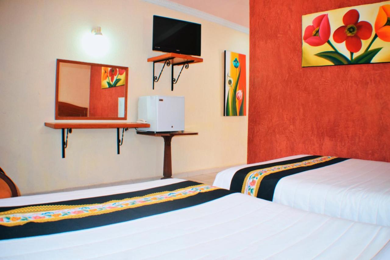 Hotel Hacienda Sánchez Valladolid  Kültér fotó