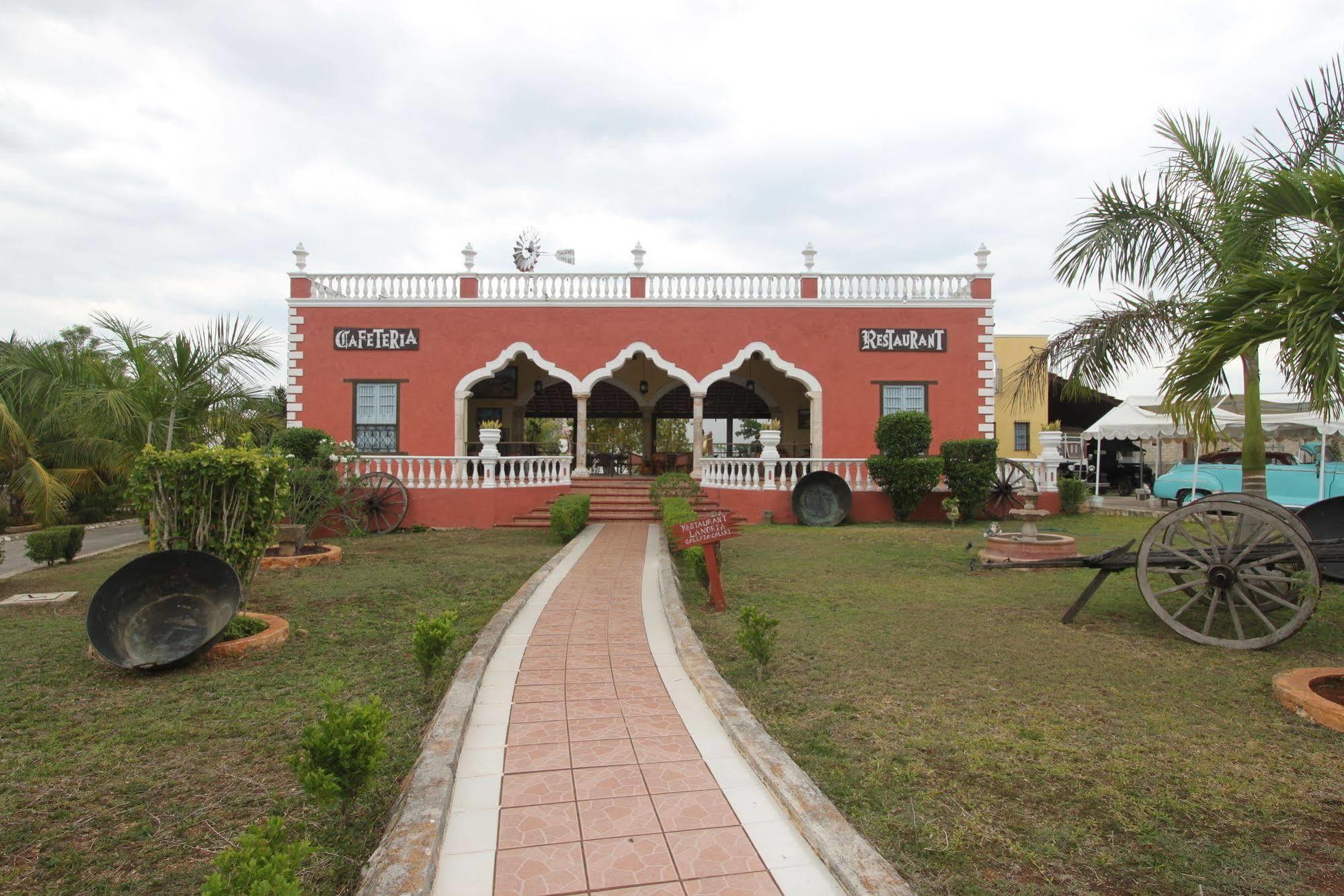Hotel Hacienda Sánchez Valladolid  Kültér fotó