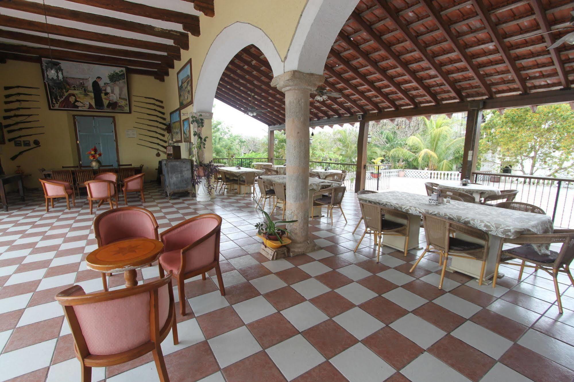 Hotel Hacienda Sánchez Valladolid  Kültér fotó